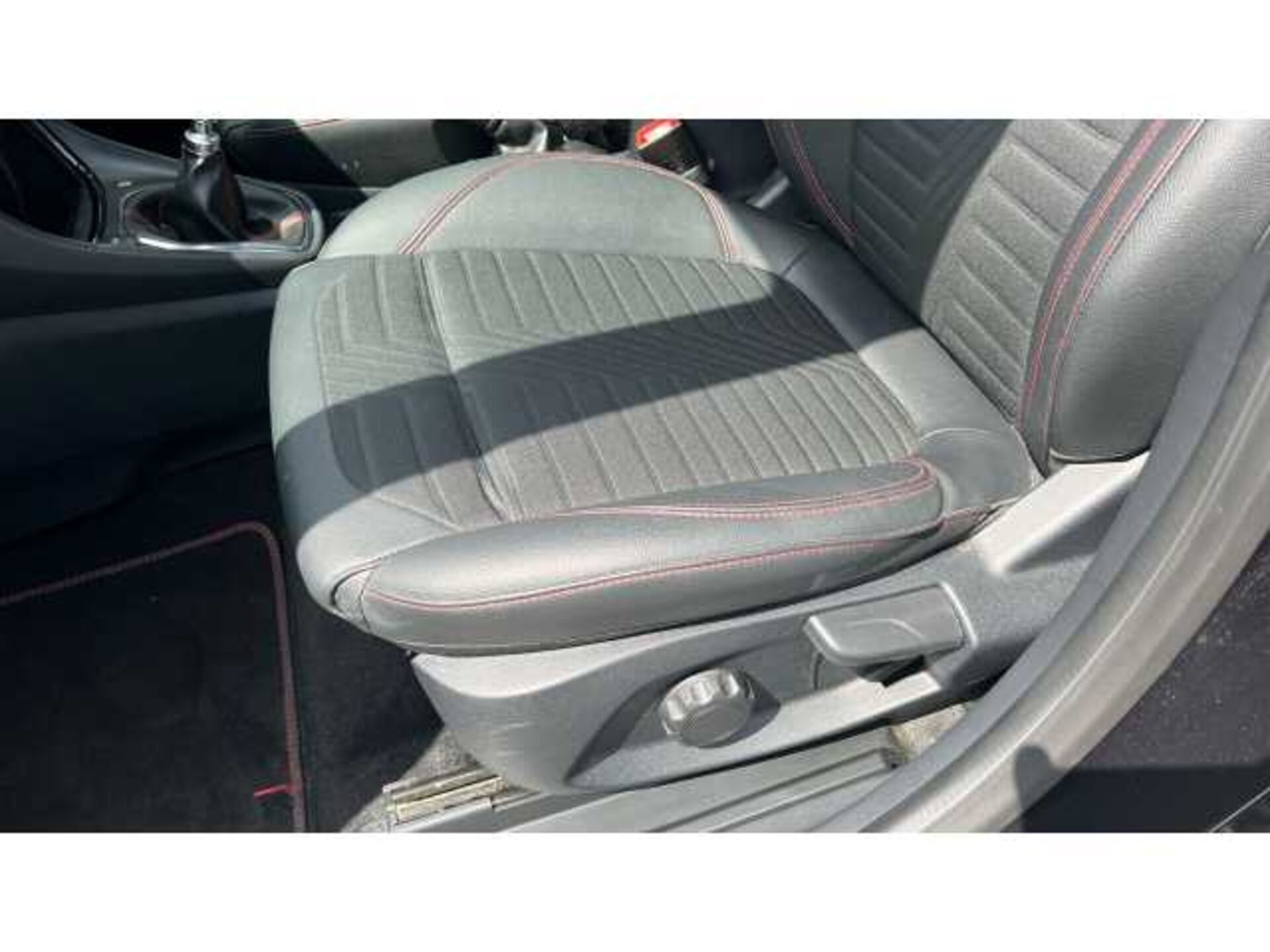 Ford Puma 1.0 EcoBoost Hybrid mHEV 155 ST-Line X 5dr 