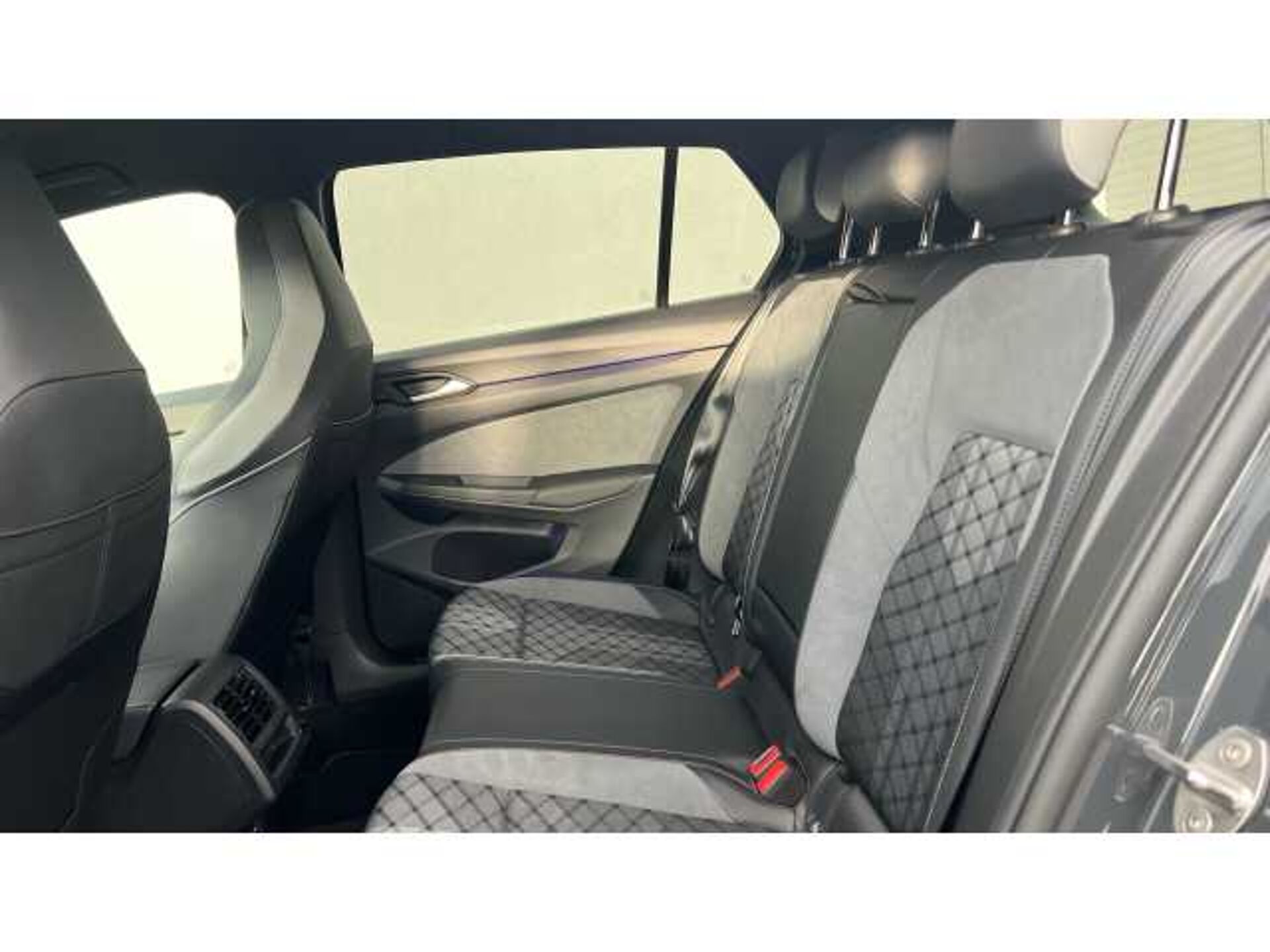 Volkswagen Golf 1.5 TSI R-Line 5dr 