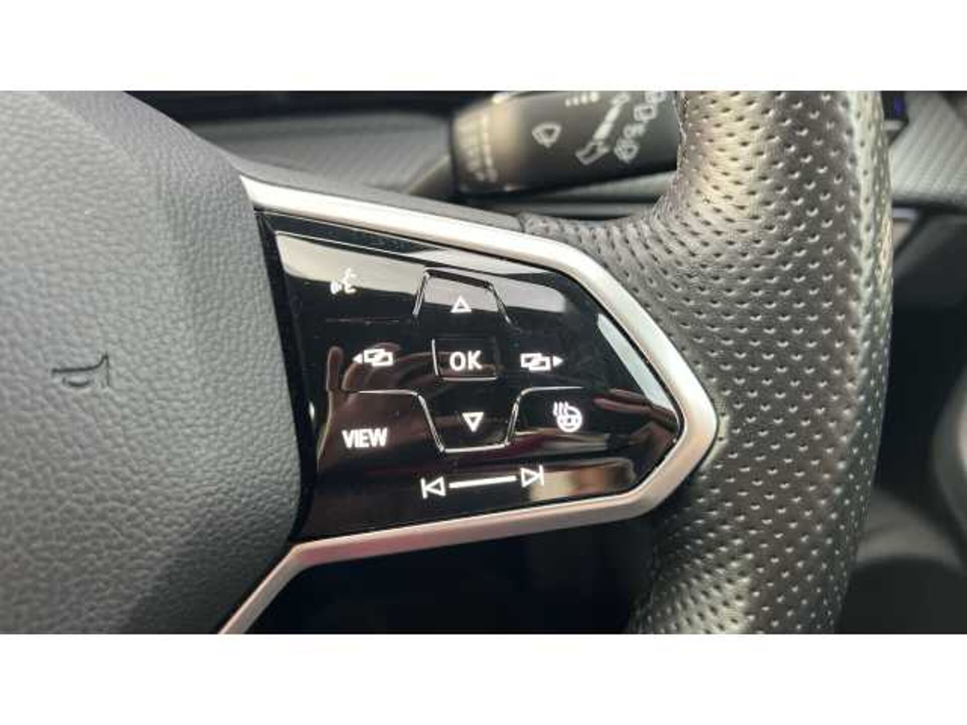 Volkswagen Golf 1.5 TSI R-Line 5dr 