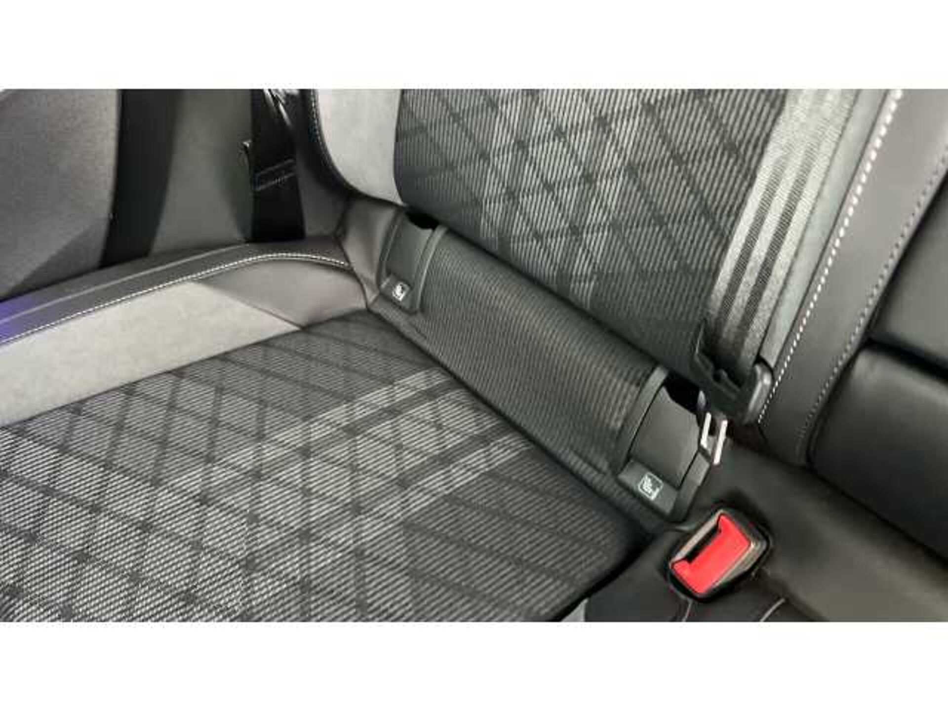 Volkswagen Golf 1.5 TSI R-Line 5dr 