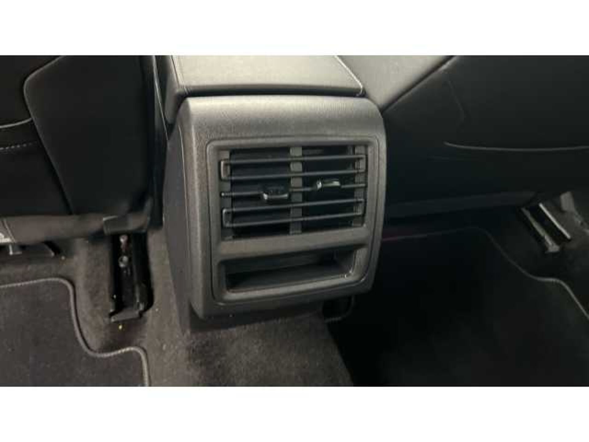 Volkswagen Golf 1.5 TSI R-Line 5dr 