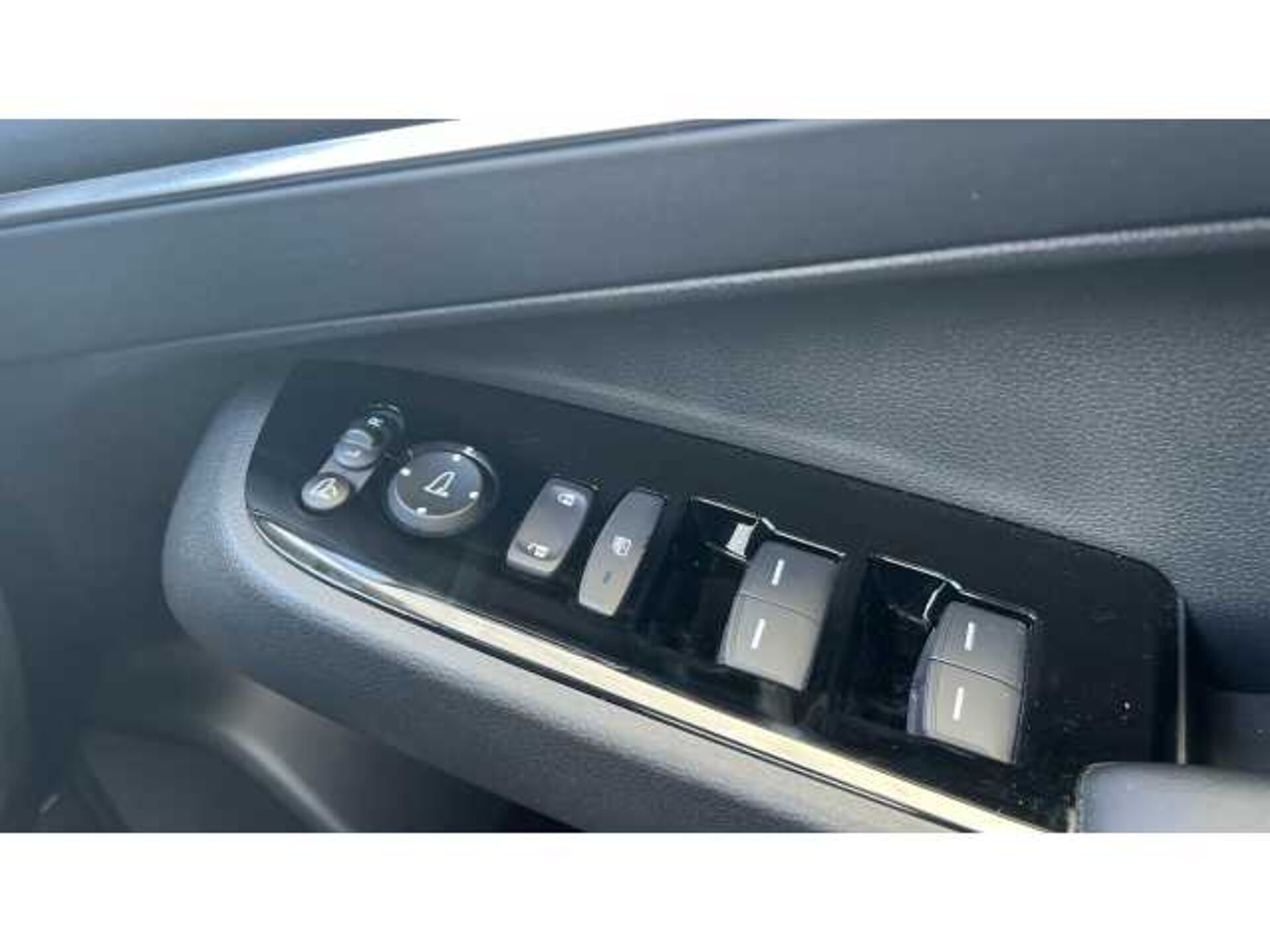 Honda HR-V Hybrid 1.5 eHEV Advance 5dr CVT 