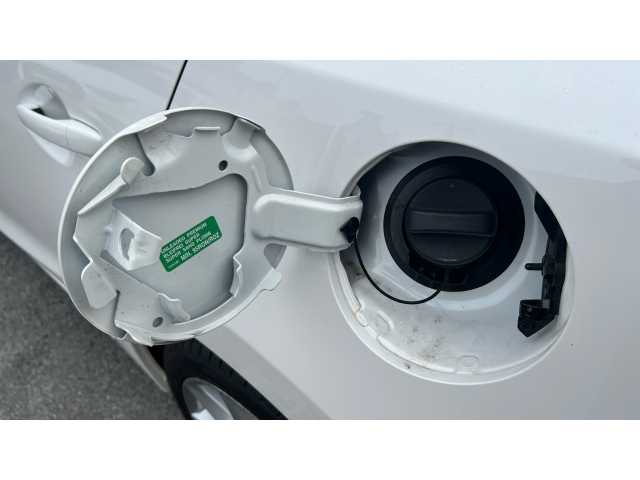 Mazda 3 3 2.0 Sport Nav 4dr 