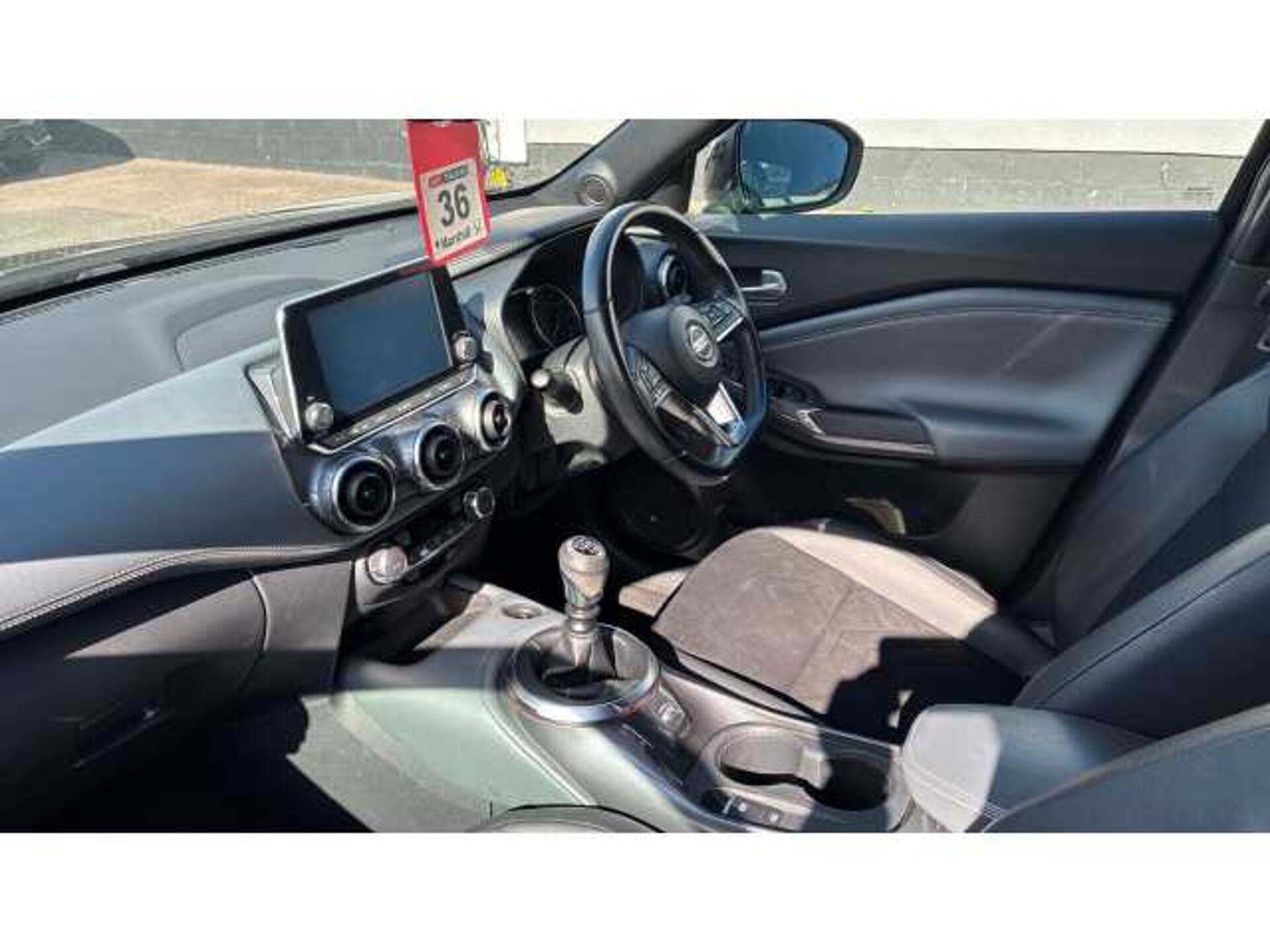 Nissan Juke JUKE 1.0 DiG-T Tekna 5dr 
