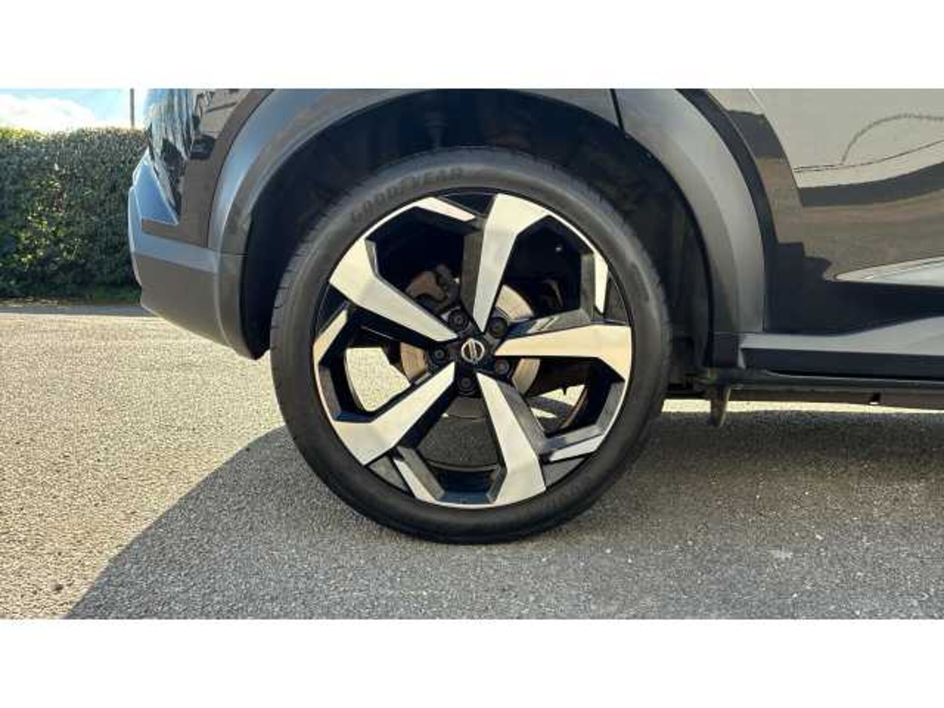 Nissan Juke JUKE 1.0 DiG-T Tekna 5dr 