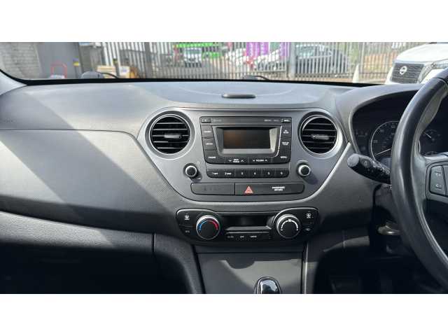Hyundai i10 I10 1.2 Premium 5dr Auto 