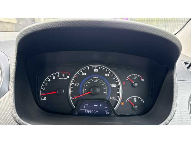 Hyundai i10 I10 1.2 Premium 5dr Auto 