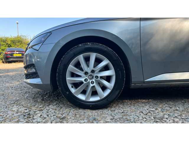 SKODA Superb SUPERB 1.5 TSI SE Technology 5dr 