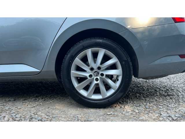 SKODA Superb SUPERB 1.5 TSI SE Technology 5dr 