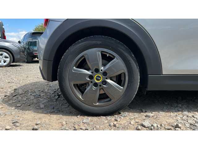 MINI Mini HATCHBACK 135kW Cooper S Level 1 33kWh 3dr Auto 