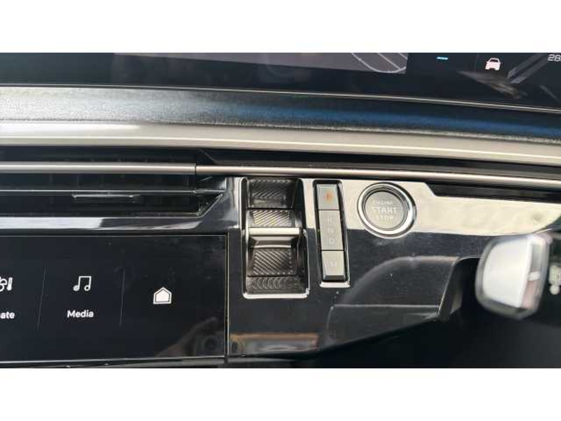 Peugeot 3008 3008 1.2 Hybrid 136 GT 5dr e-DSC6 