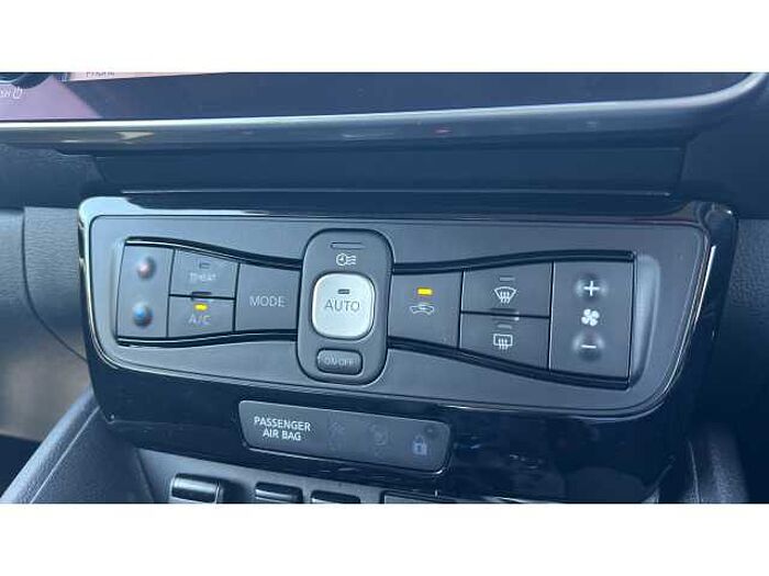 Nissan LEAF 110kW N-Connecta 39kWh 5dr Auto 