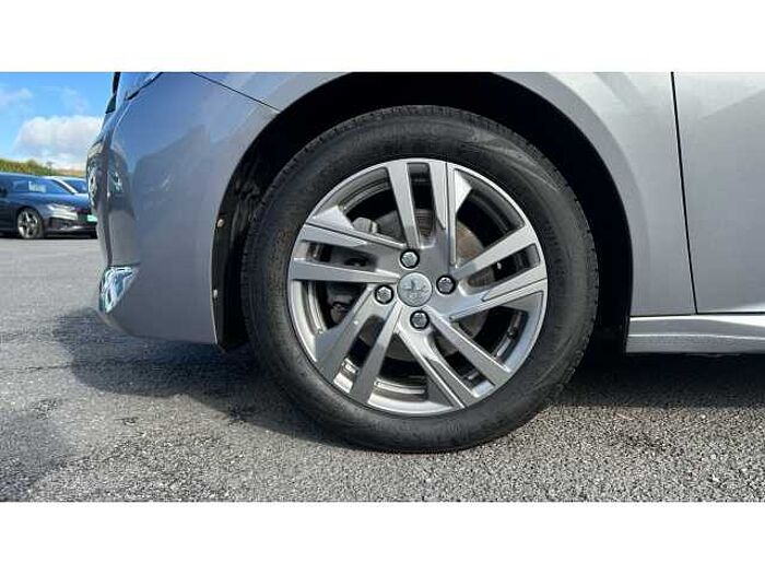 Peugeot 208 208 1.2 PureTech 100 Active 5dr 