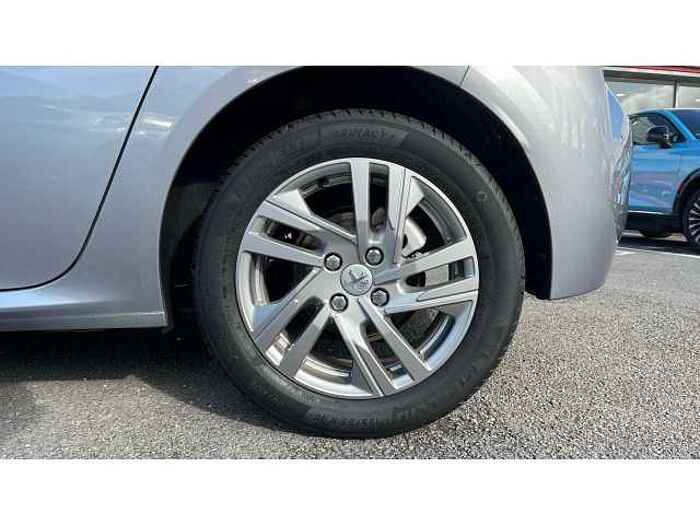 Peugeot 208 208 1.2 PureTech 100 Active 5dr 