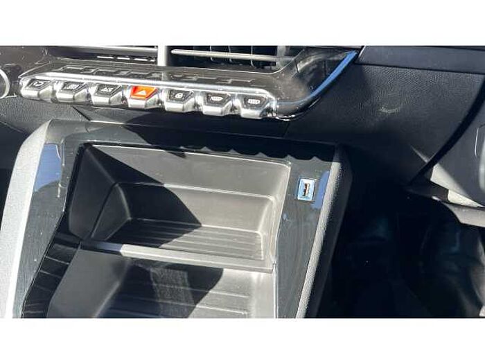 Peugeot 208 208 1.2 PureTech 100 Active 5dr 