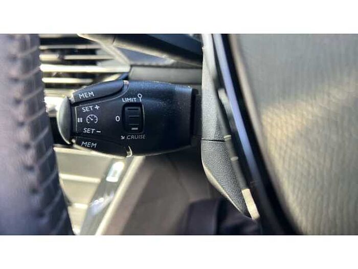 Peugeot 208 208 1.2 PureTech 100 Active 5dr 