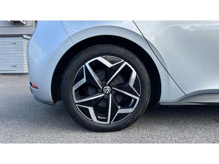 Volkswagen ID.3 150kW Family Pro Performance 58kWh 5dr Auto 