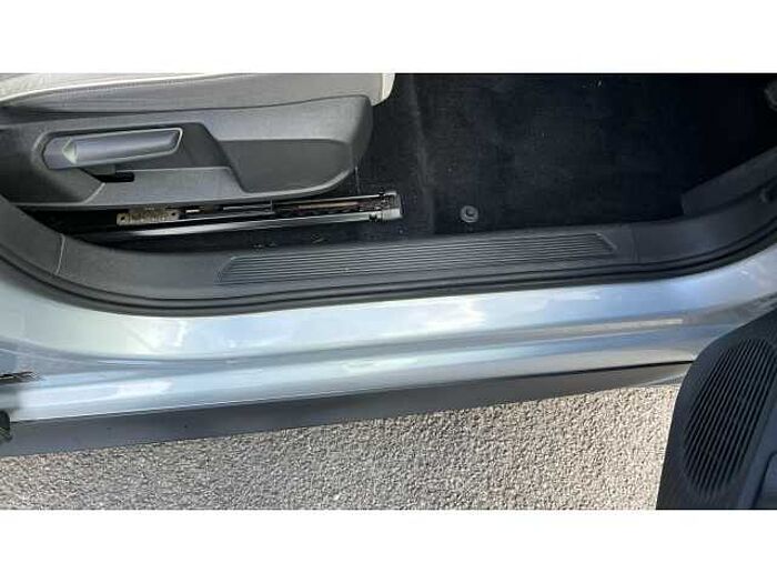 Volkswagen ID.3 150kW Family Pro Performance 58kWh 5dr Auto 