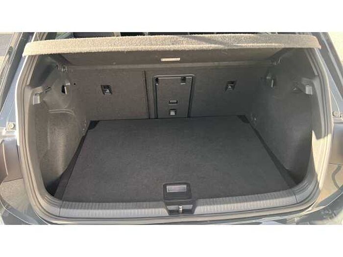 Volkswagen Golf 1.5 TSI R-Line 5dr 