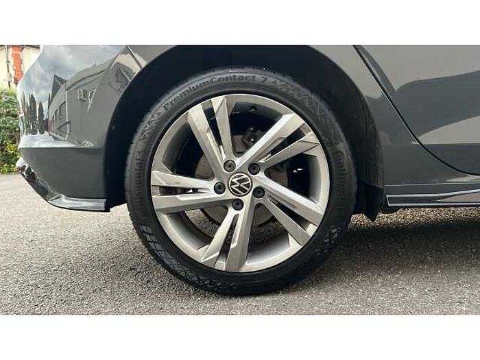 Volkswagen Golf 1.5 TSI R-Line 5dr 