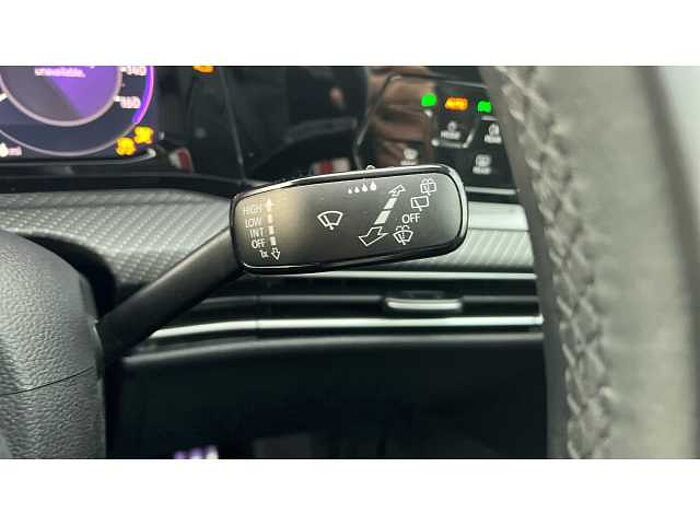 Volkswagen Golf 1.5 TSI R-Line 5dr 