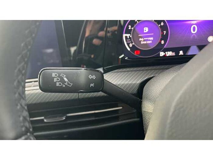 Volkswagen Golf 1.5 TSI R-Line 5dr 