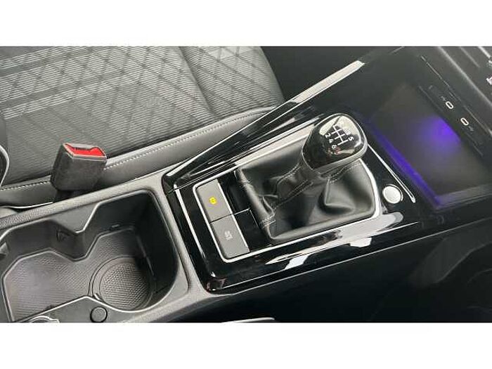 Volkswagen Golf 1.5 TSI R-Line 5dr 