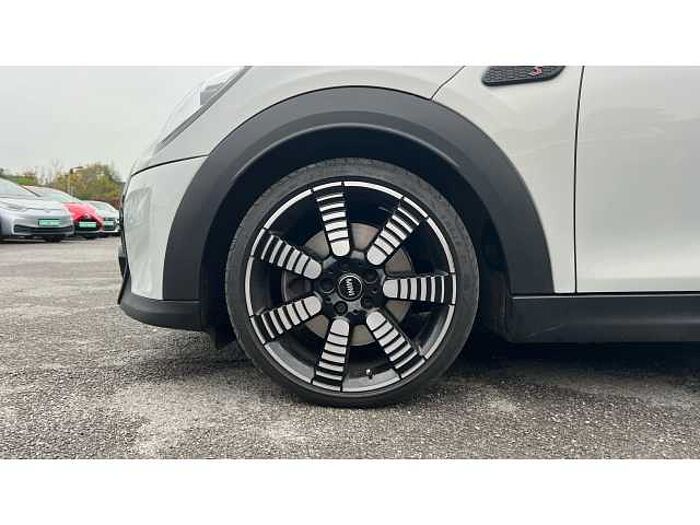 MINI Mini 2.0 Cooper S Exclusive 5dr Auto 