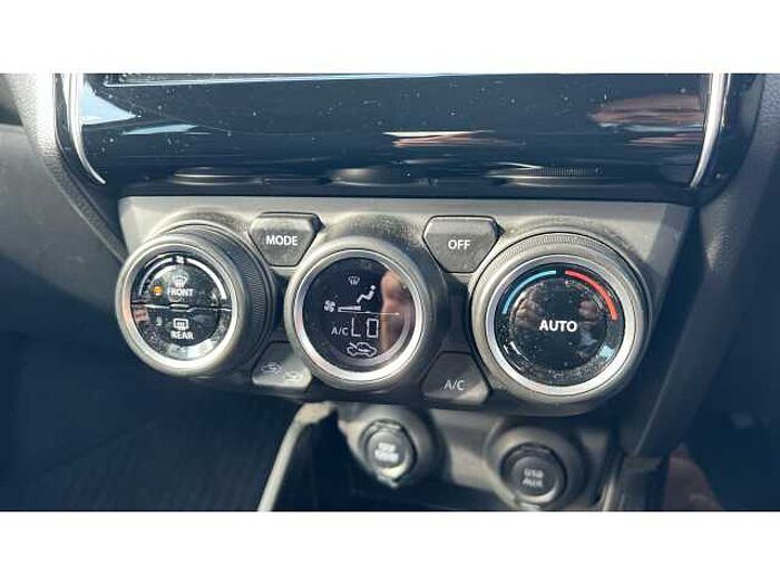 Suzuki Swift SWIFT 1.2 Dualjet 83 12V Hybrid SZ5 5dr Auto 