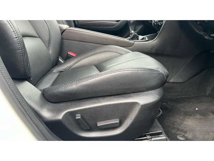 Mazda 3 3 2.0 Sport Nav 4dr 