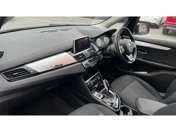 BMW  220d xDrive SE 5dr Step Auto 