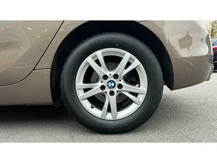 BMW  220d xDrive SE 5dr Step Auto 