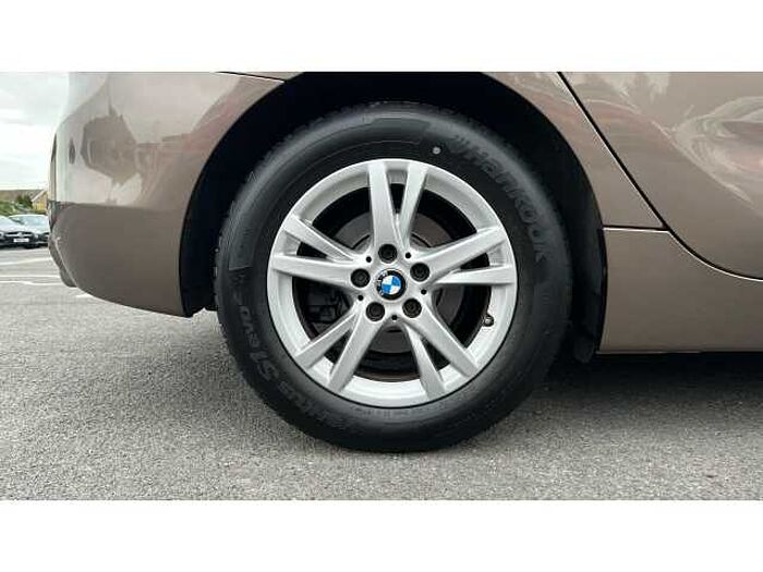 BMW  220d xDrive SE 5dr Step Auto 