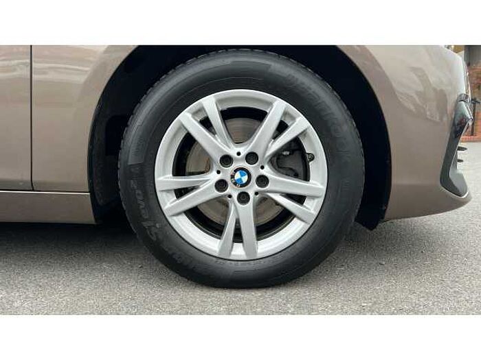 BMW  220d xDrive SE 5dr Step Auto 