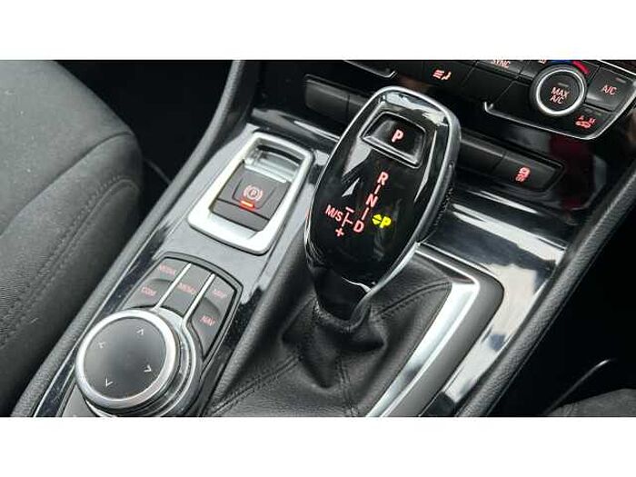 BMW  220d xDrive SE 5dr Step Auto 