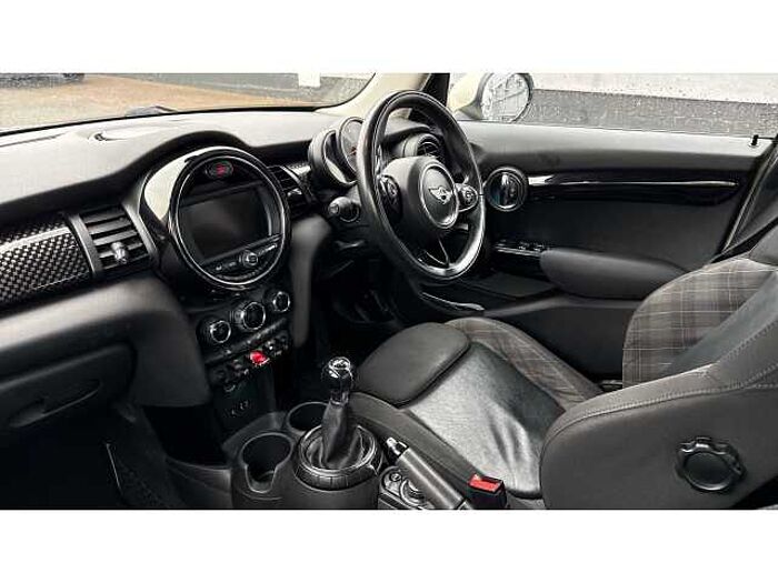 MINI Mini HATCHBACK 2.0 Cooper S D 5dr 