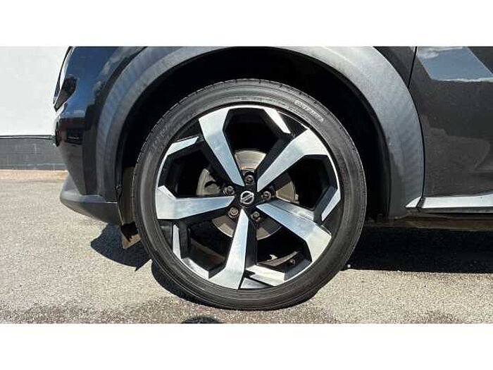 Nissan Juke JUKE 1.0 DiG-T Tekna 5dr 
