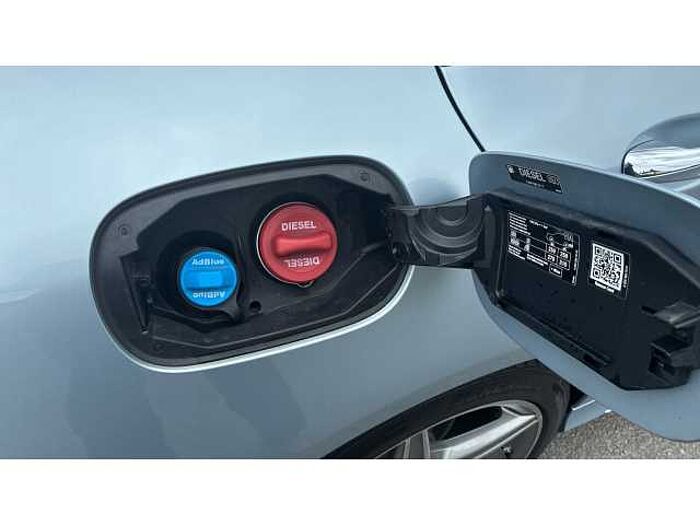 Mercedes-Benz C CLASS C220 BlueTEC AMG Line Premium Plus 4dr Auto 