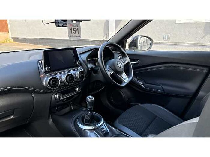 Nissan Juke JUKE 1.0 DiG-T 114 N-Connecta 5dr 