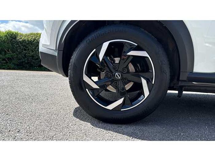 Nissan Juke JUKE 1.0 DiG-T 114 N-Connecta 5dr 
