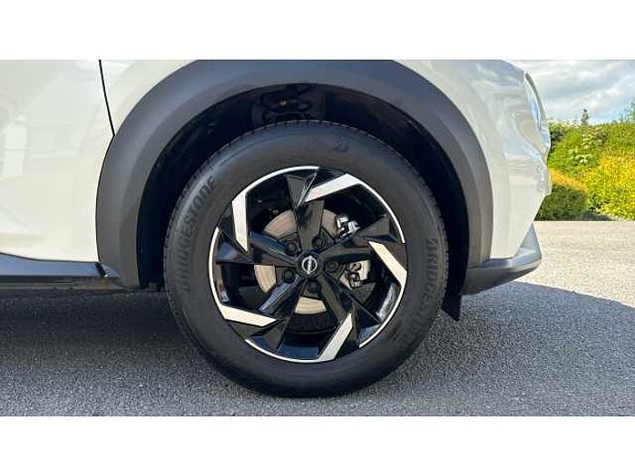 Nissan Juke JUKE 1.0 DiG-T 114 N-Connecta 5dr 