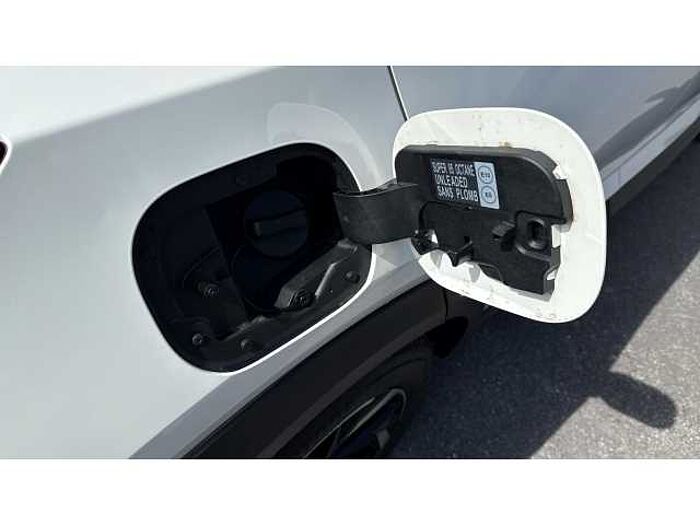 Nissan Juke JUKE 1.0 DiG-T 114 N-Connecta 5dr 