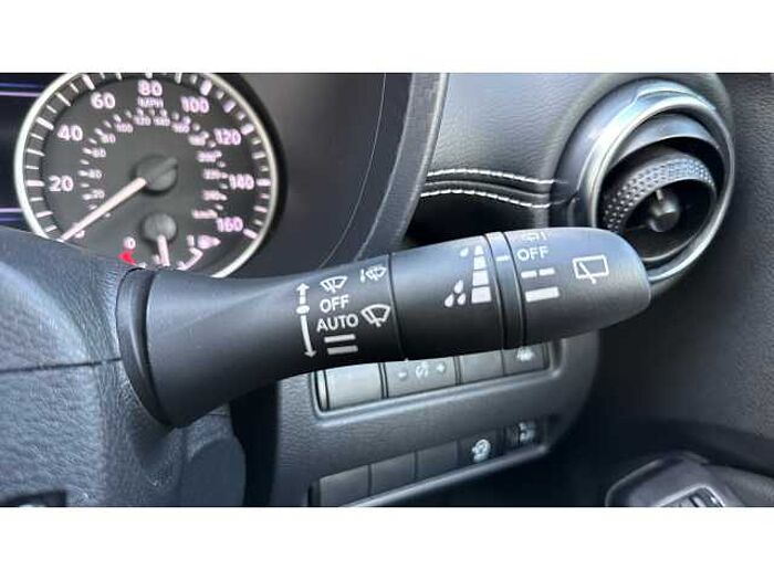 Nissan Juke JUKE 1.0 DiG-T 114 N-Connecta 5dr 