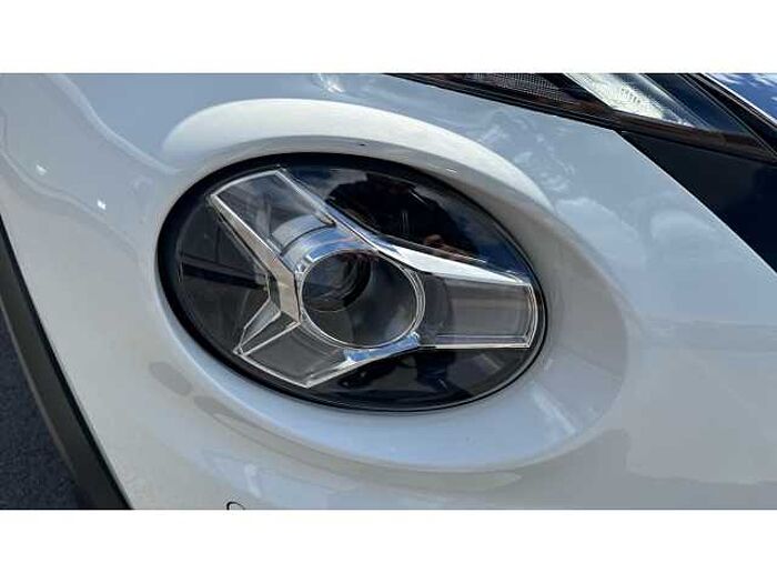 Nissan Juke JUKE 1.0 DiG-T 114 N-Connecta 5dr 