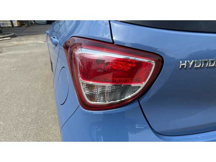 Hyundai i10 I10 1.2 Premium 5dr Auto 