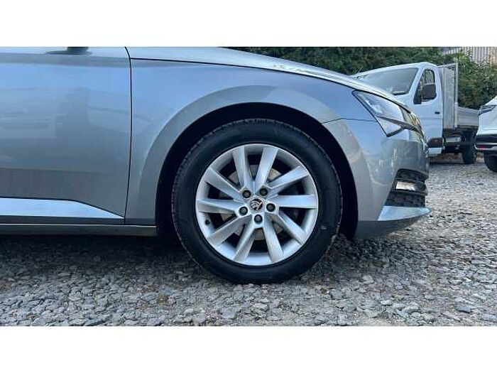 SKODA Superb SUPERB 1.5 TSI SE Technology 5dr 