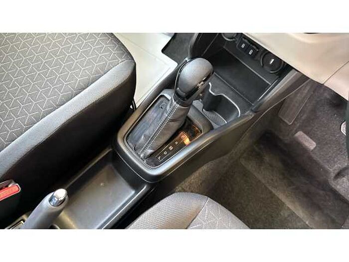 Suzuki Swift SWIFT 1.2 Mild Hybrid Motion 5dr CVT 