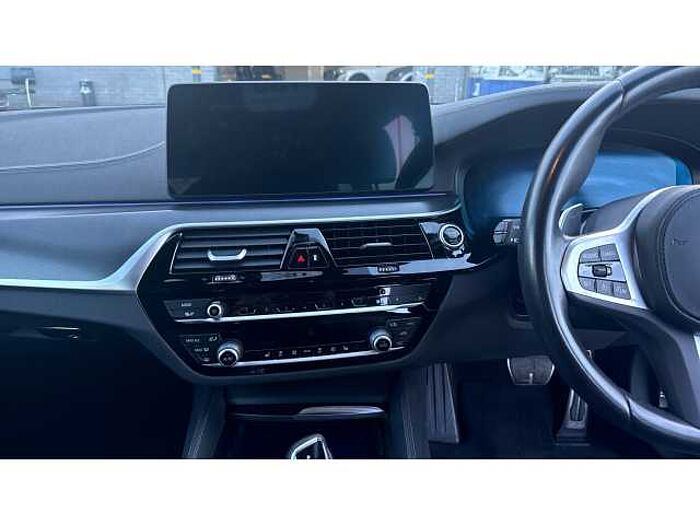 BMW 5 SERIES 520d xDrive MHT M Sport 5dr Step Auto 