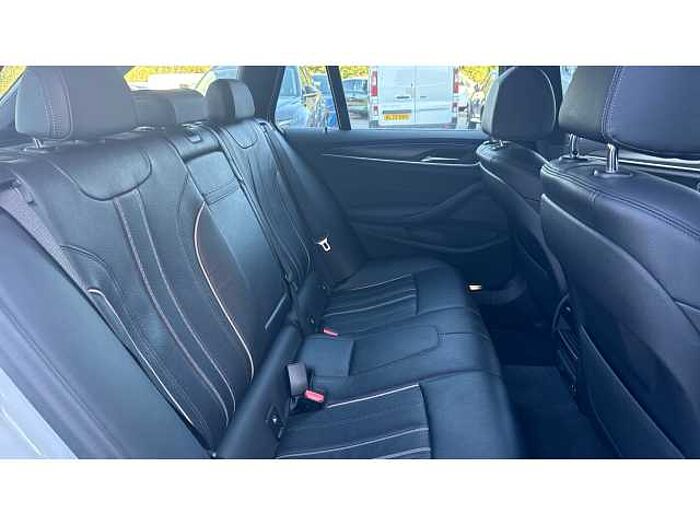BMW 5 SERIES 520d xDrive MHT M Sport 5dr Step Auto 