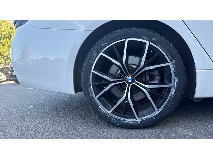 BMW 5 SERIES 520d xDrive MHT M Sport 5dr Step Auto 